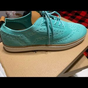 Womens casual shoes teal
